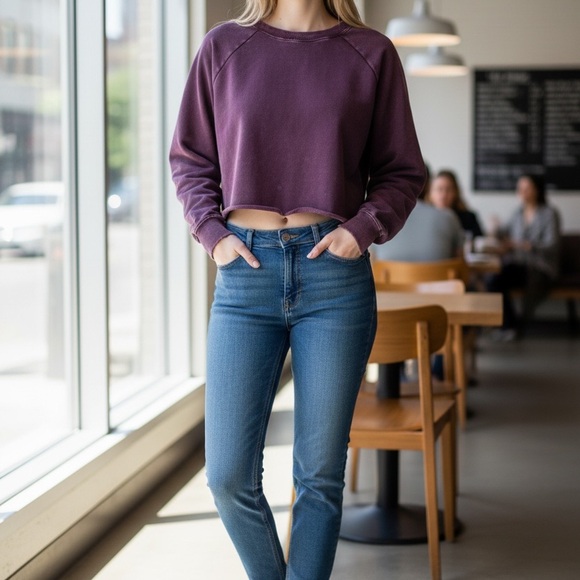 JoyLab Tops - JoyLab Maroon crop Sweatshirt